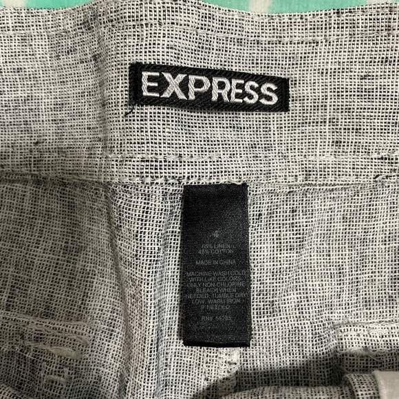 Express Women Sz 4 Casual Flat Front Button Sailor Shorts - Picture 3 of 3